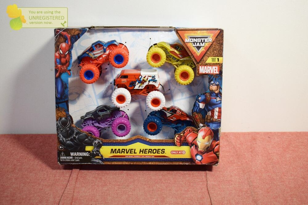 Monster Jam Marvel Heroes 5-Pack